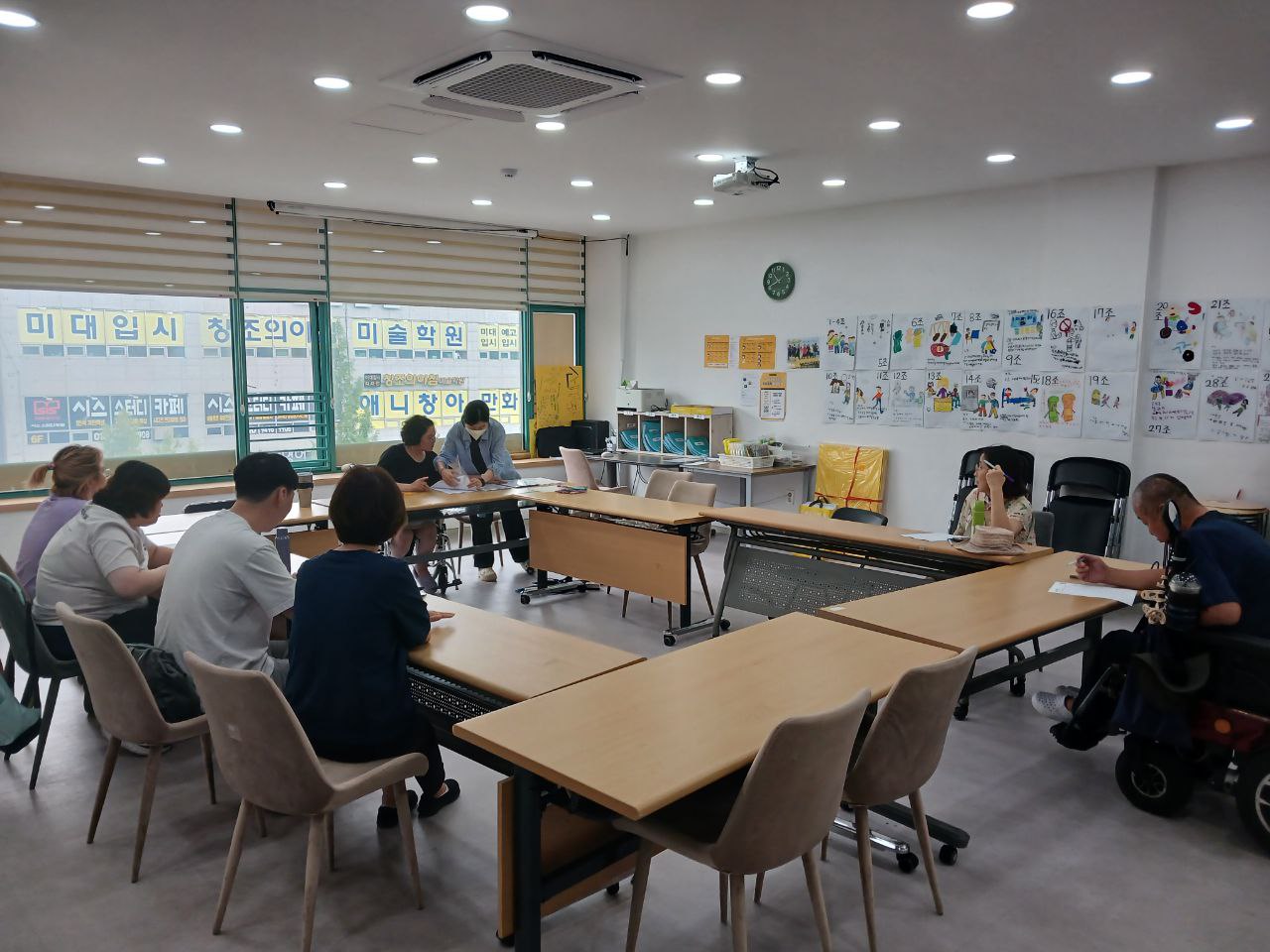 2024년 8월 27일(화) 중등수학 수업사진