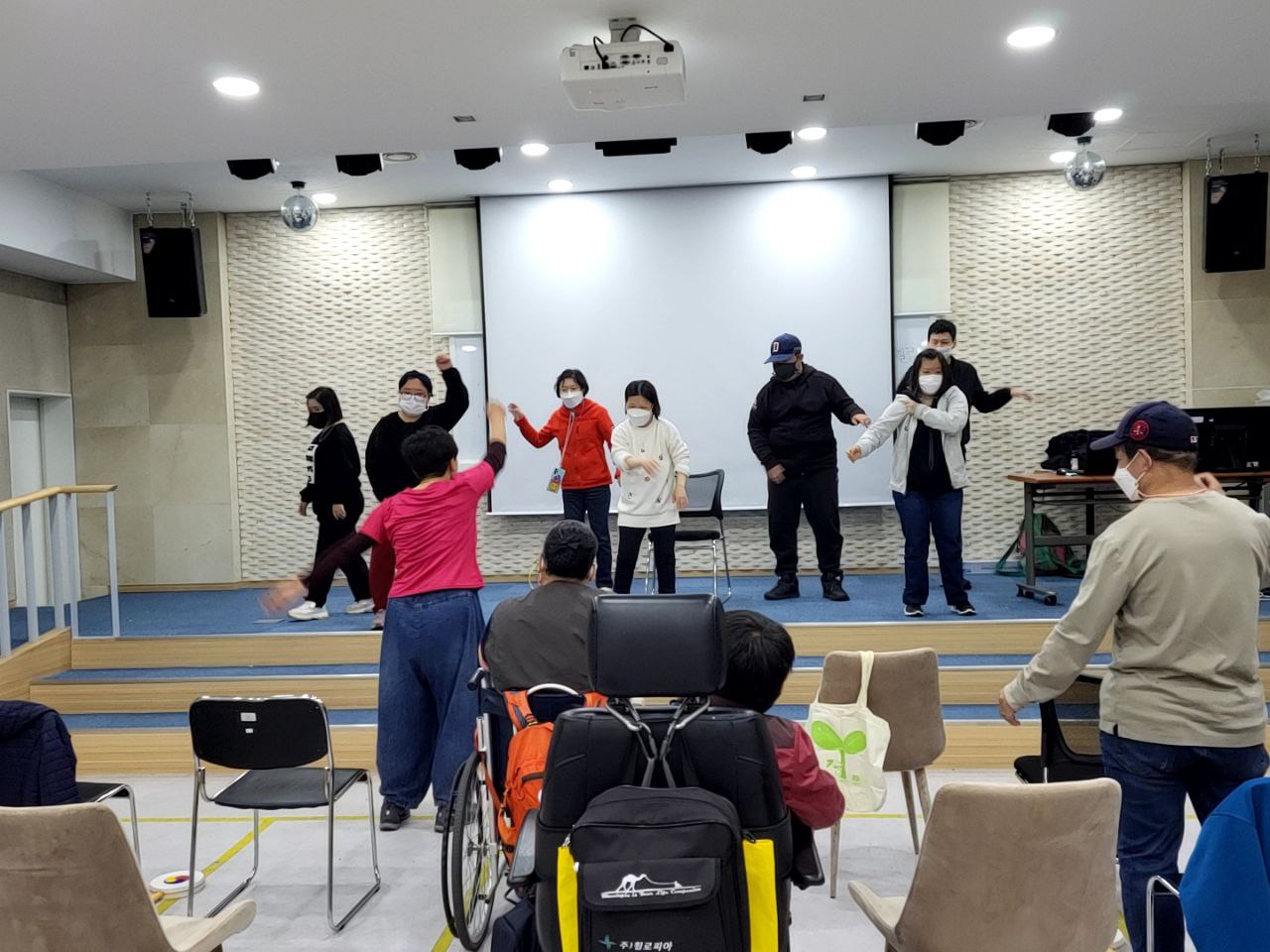 2022/11/01(화) - 춤