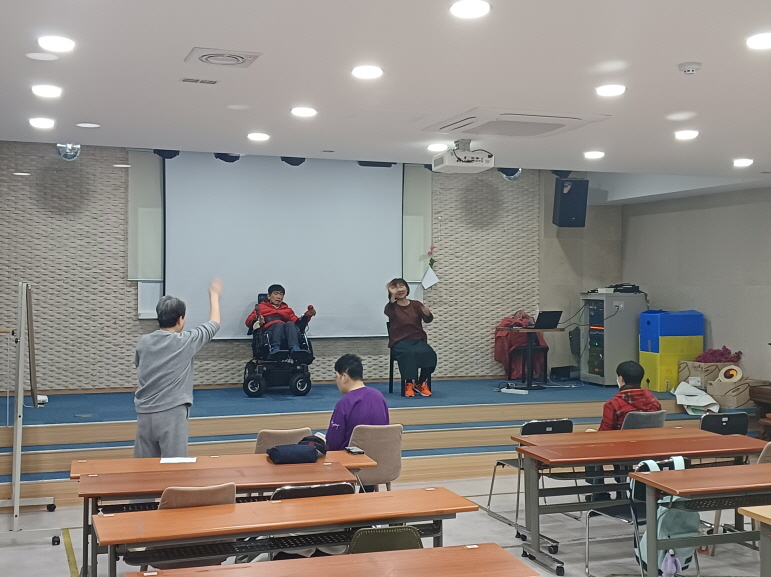 2024년 3월 25일(월) 춤 수업 사진 (2)