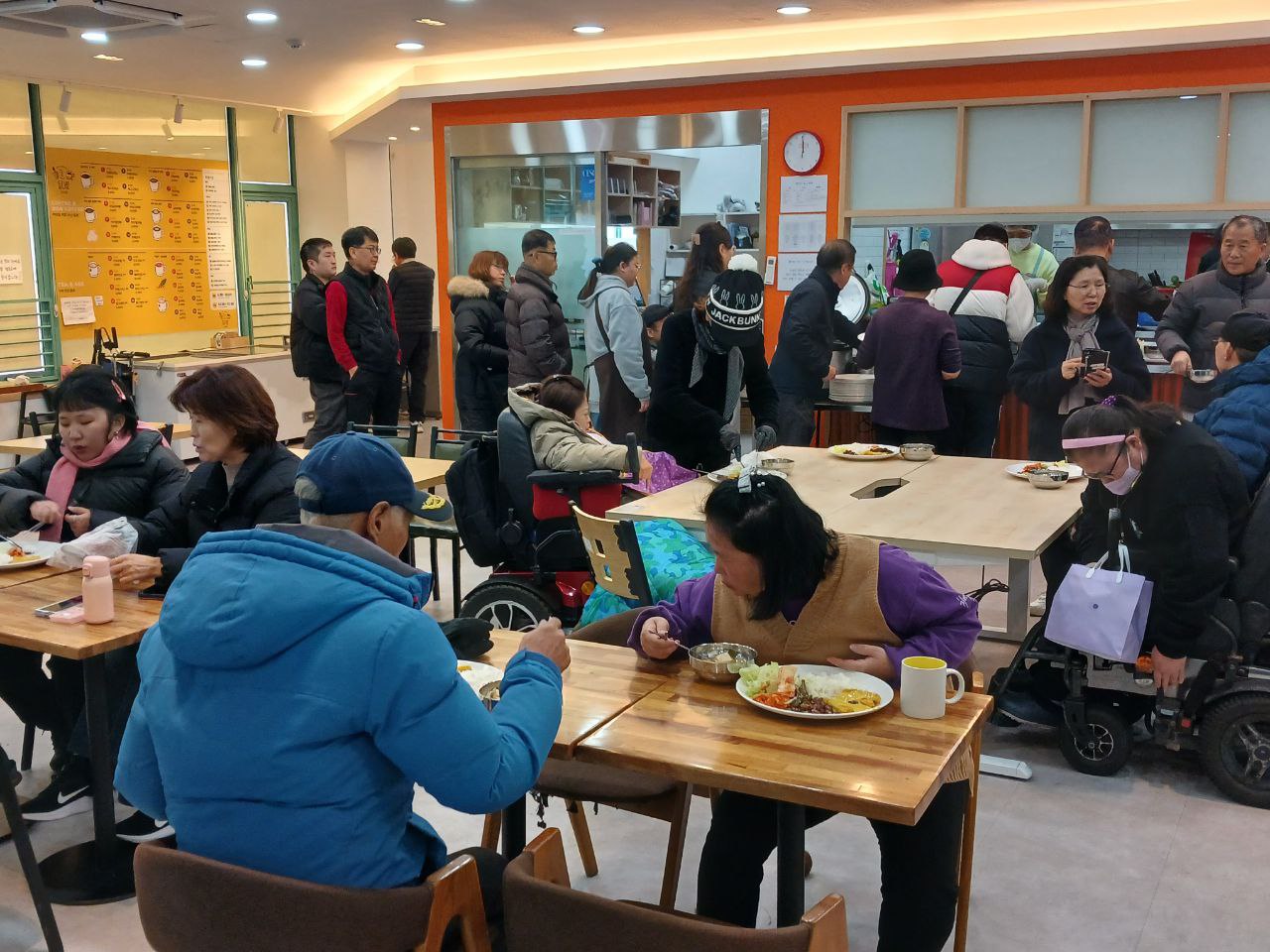 2024년 11월 28일(목) 점심식사 사진
