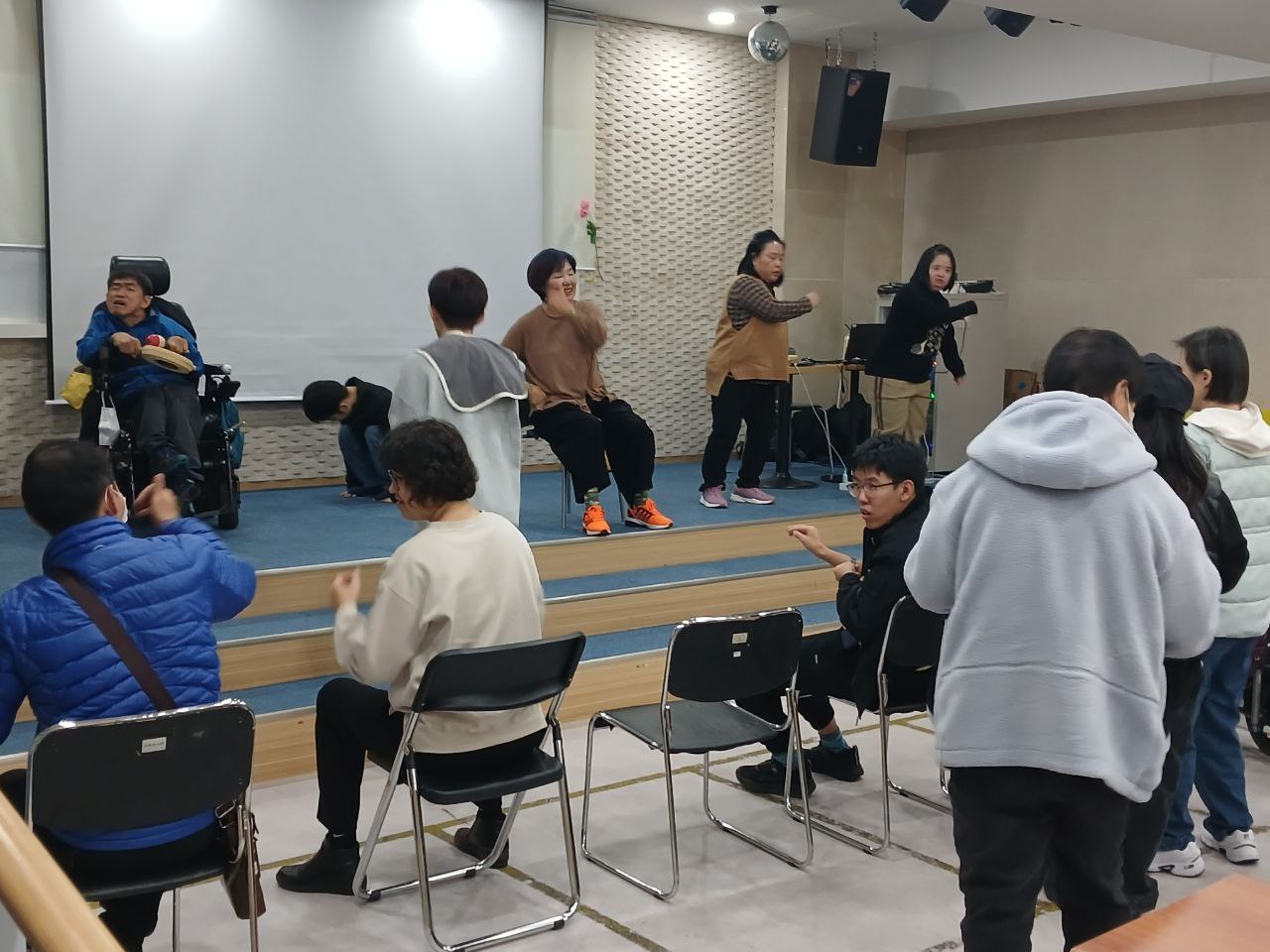2024년 11월 25일(월) 춤 수업사진